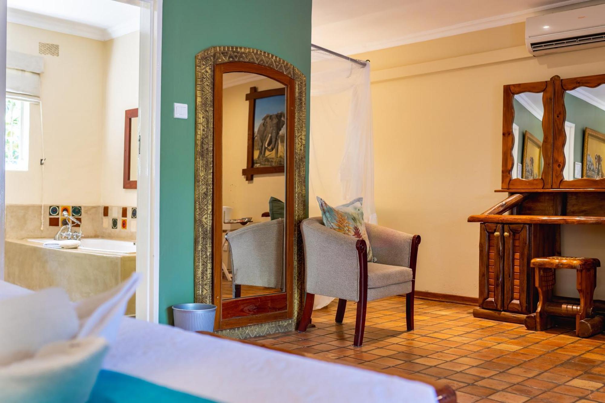 Bayete Guest Lodge Вікторія-Фоллс Екстер'єр фото