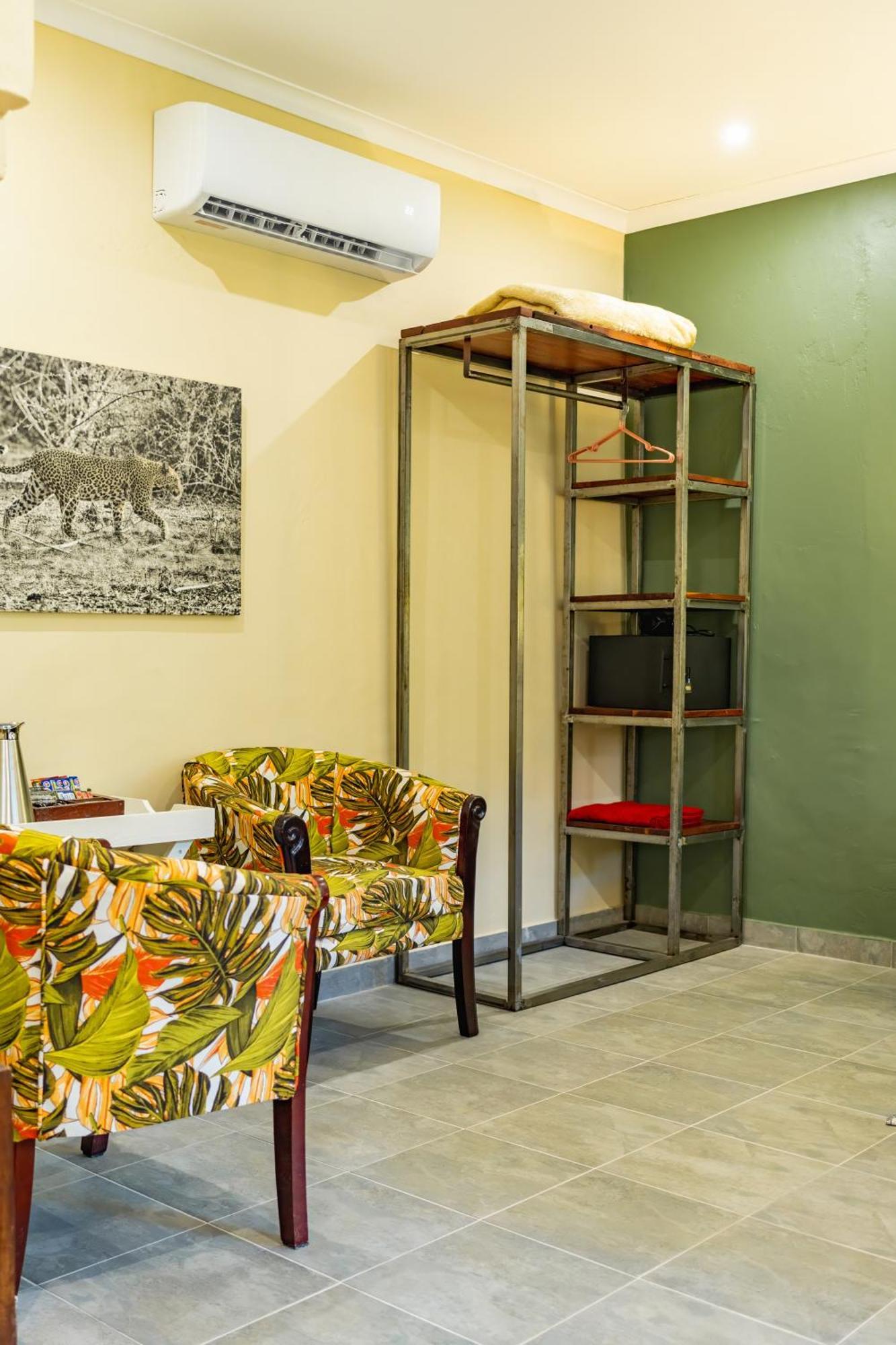 Bayete Guest Lodge Вікторія-Фоллс Екстер'єр фото