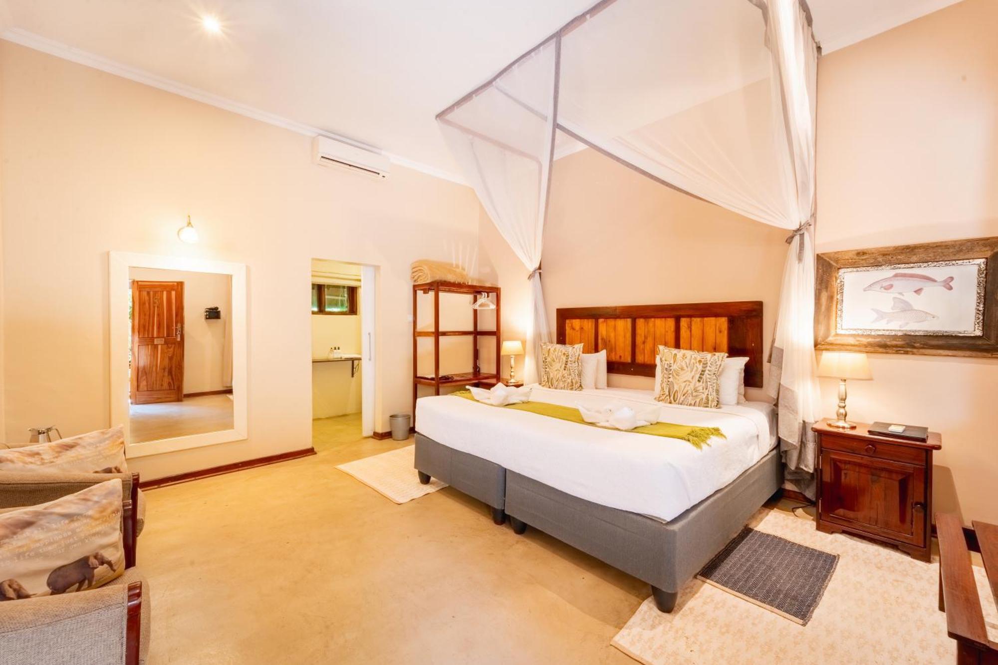Bayete Guest Lodge Вікторія-Фоллс Екстер'єр фото